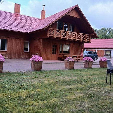 Guest House Vilcini แบร์นาติ ภายนอก รูปภาพ