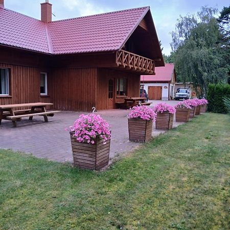 Guest House Vilcini แบร์นาติ ภายนอก รูปภาพ
