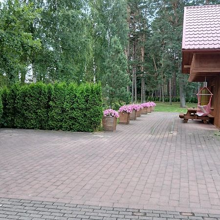 Guest House Vilcini แบร์นาติ ภายนอก รูปภาพ