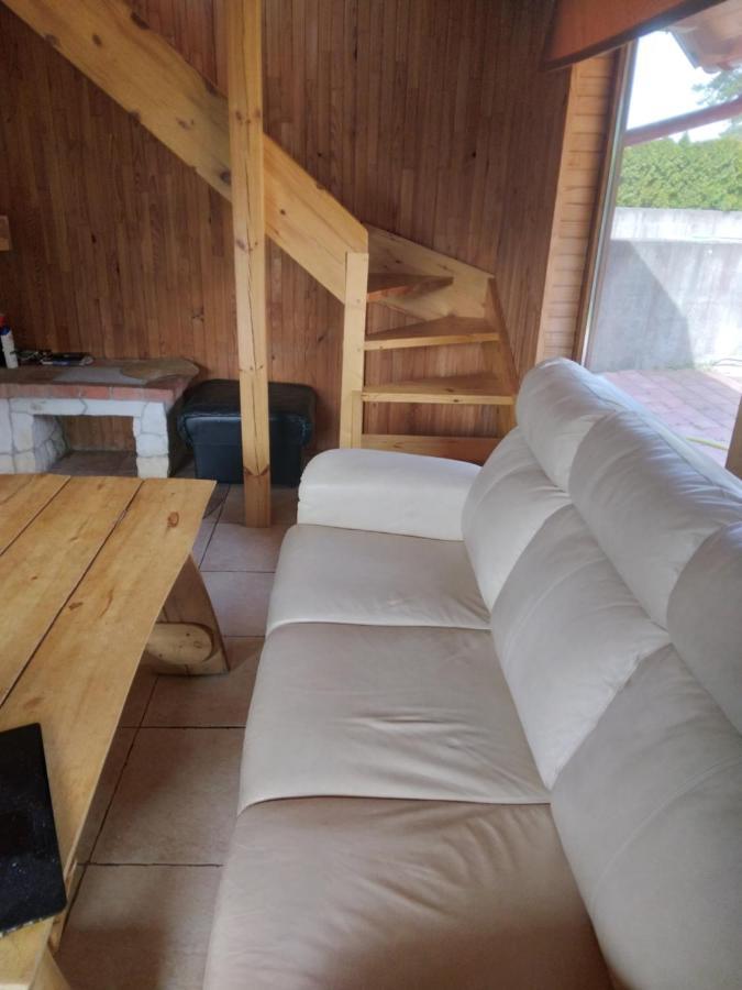 Guest House Vilcini แบร์นาติ ภายนอก รูปภาพ