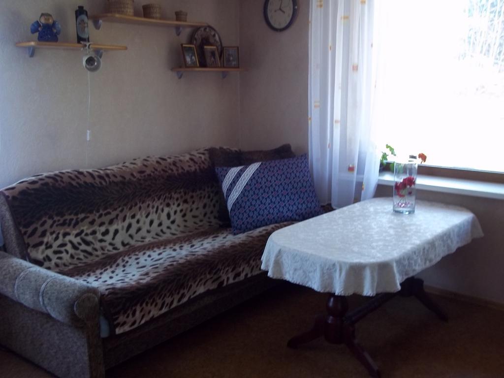 Guest House Vilcini แบร์นาติ ภายนอก รูปภาพ