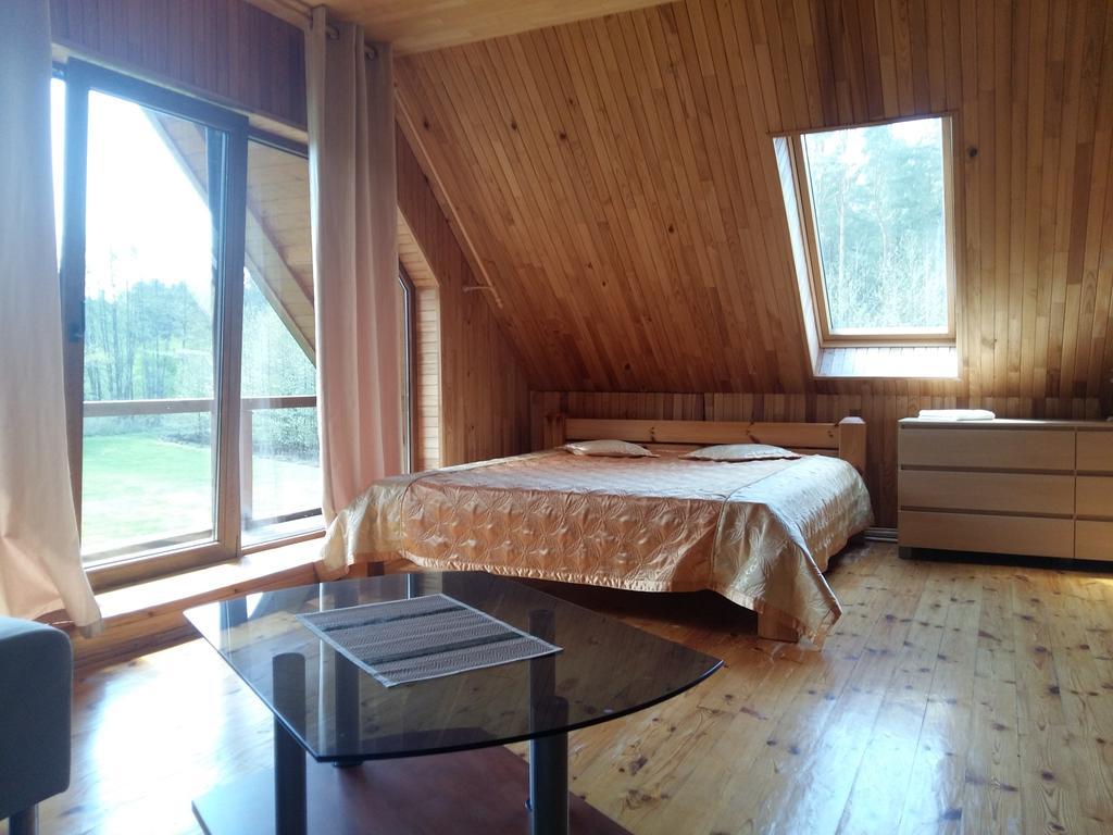 Guest House Vilcini แบร์นาติ ภายนอก รูปภาพ