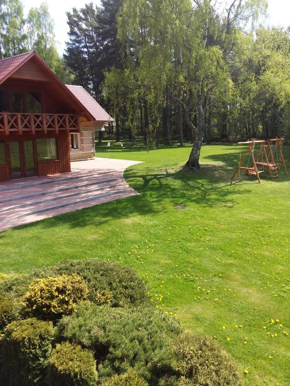 Guest House Vilcini แบร์นาติ ภายนอก รูปภาพ