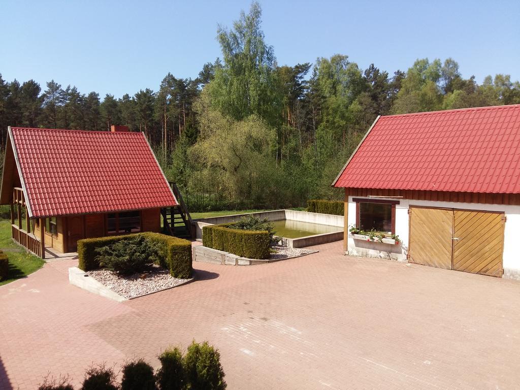Guest House Vilcini แบร์นาติ ภายนอก รูปภาพ
