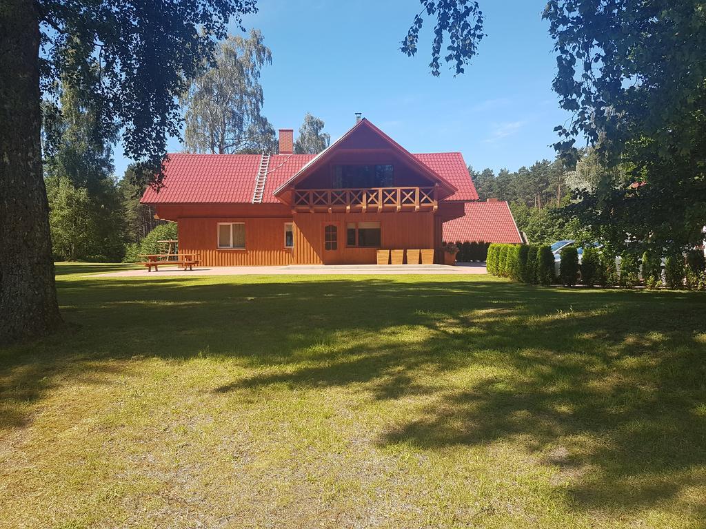 Guest House Vilcini แบร์นาติ ภายนอก รูปภาพ